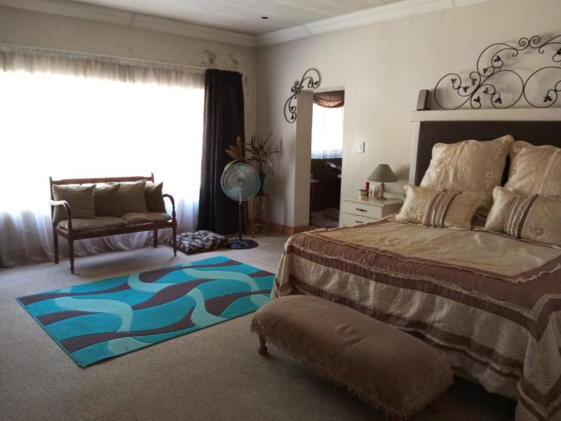 4 Bedroom Property for Sale in Rowhill Gauteng
