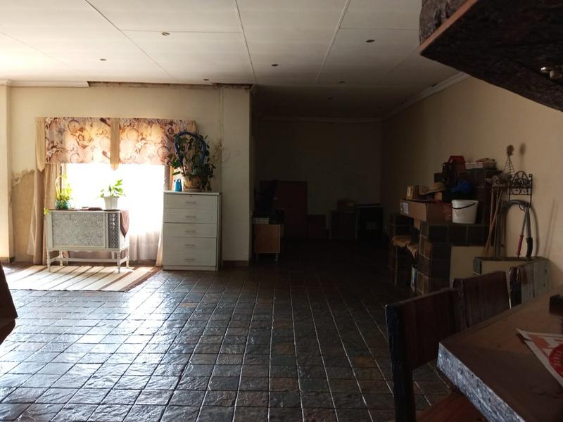 4 Bedroom Property for Sale in Rowhill Gauteng