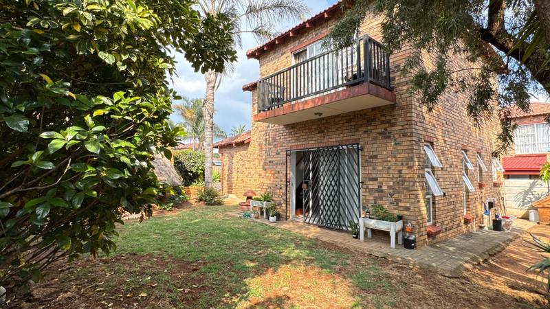 3 Bedroom Property for Sale in Wilgeheuwel Gauteng