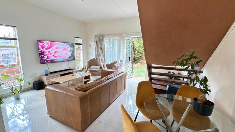 3 Bedroom Property for Sale in Wilgeheuwel Gauteng