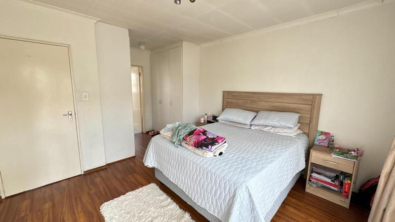 3 Bedroom Property for Sale in Wilgeheuwel Gauteng