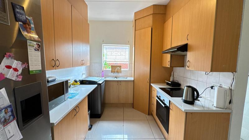 3 Bedroom Property for Sale in Wilgeheuwel Gauteng