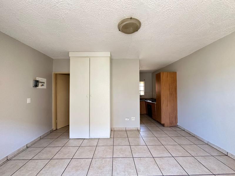 To Let 0 Bedroom Property for Rent in Kosmosdal Gauteng