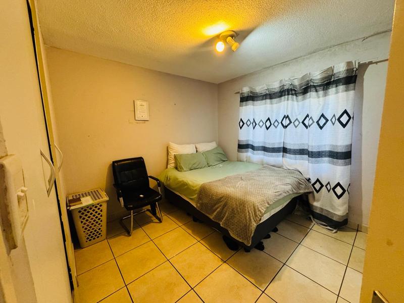 1 Bedroom Property for Sale in Elspark Gauteng