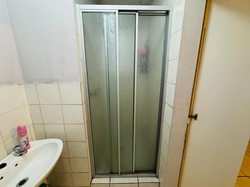 1 Bedroom Property for Sale in Elspark Gauteng