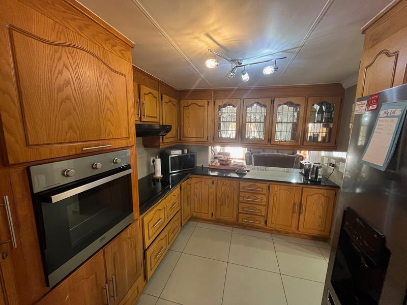 To Let 3 Bedroom Property for Rent in Waterkloof A H Gauteng