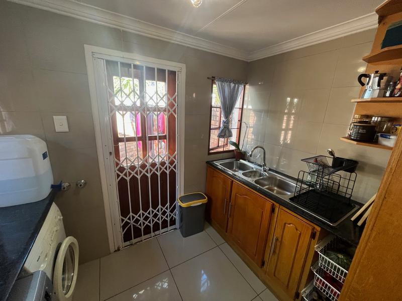 To Let 3 Bedroom Property for Rent in Waterkloof A H Gauteng