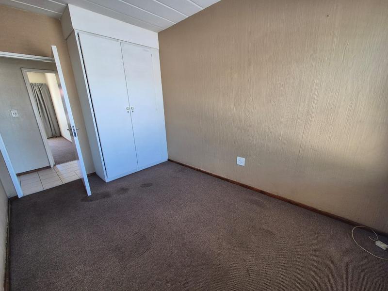 2 Bedroom Property for Sale in New Redruth Gauteng