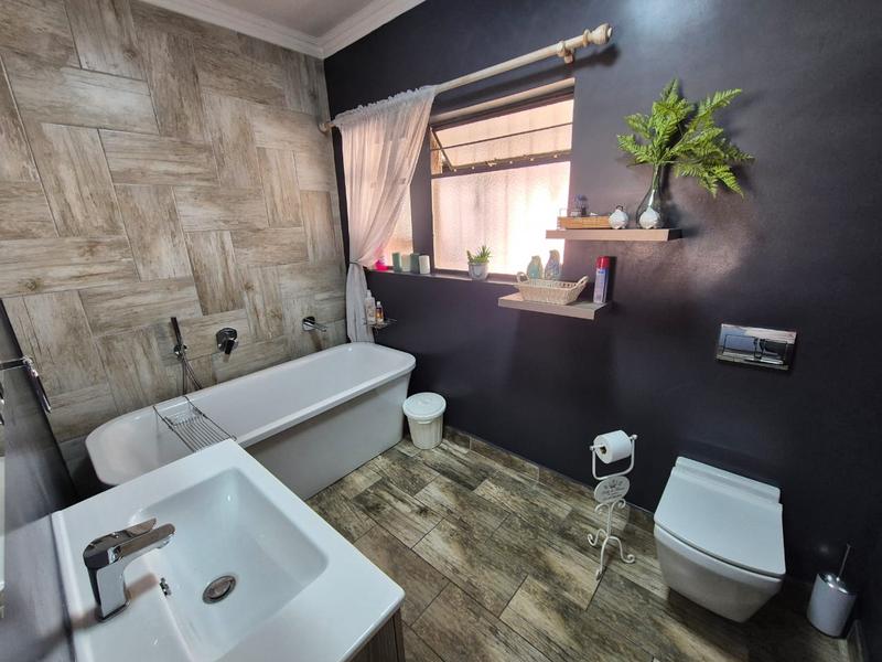3 Bedroom Property for Sale in Randhart Gauteng