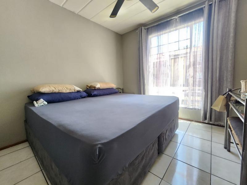 3 Bedroom Property for Sale in Verwoerdpark Gauteng