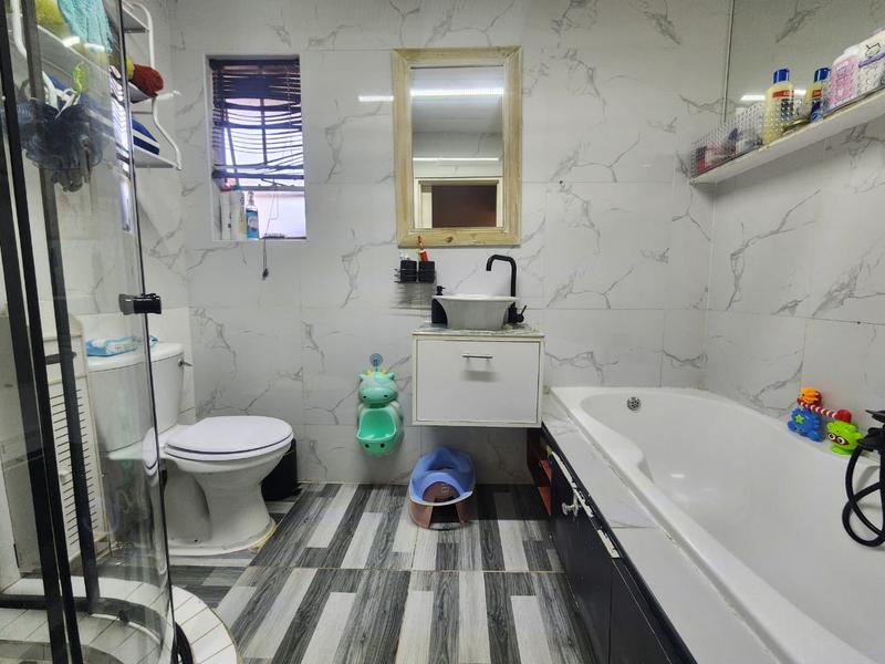 3 Bedroom Property for Sale in Verwoerdpark Gauteng