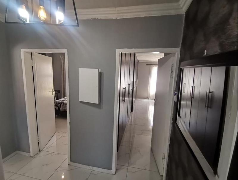 3 Bedroom Property for Sale in Kibler Park Gauteng
