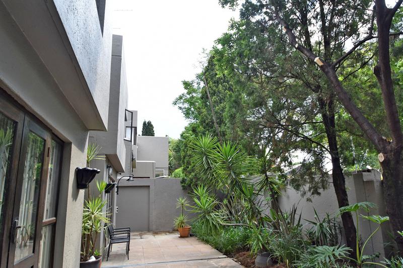 To Let 3 Bedroom Property for Rent in Morningside Gauteng
