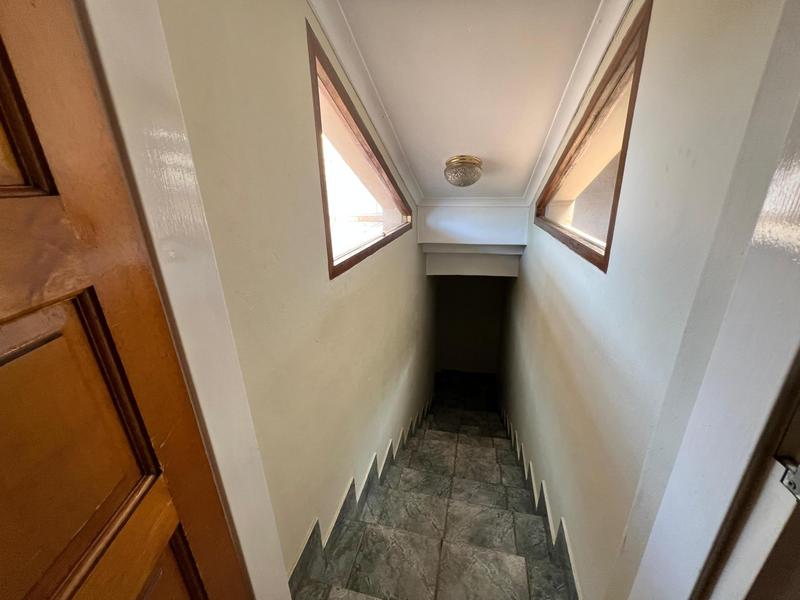 To Let 5 Bedroom Property for Rent in Laudium Gauteng