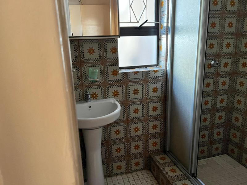 To Let 5 Bedroom Property for Rent in Laudium Gauteng