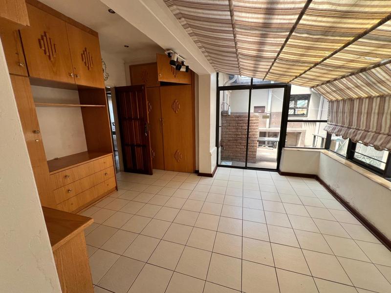 To Let 5 Bedroom Property for Rent in Laudium Gauteng