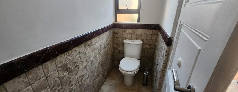 1 Bedroom Property for Sale in Bedford Gardens Gauteng