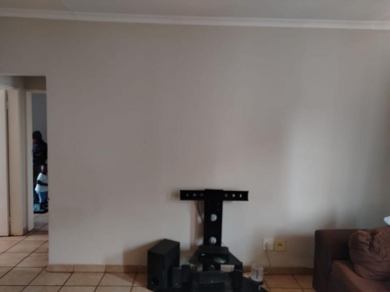 2 Bedroom Property for Sale in The Orchards Gauteng