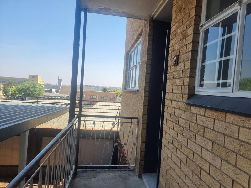 2 Bedroom Property for Sale in Edenvale Central Gauteng