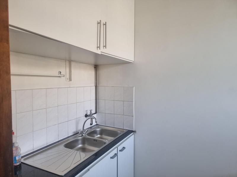 2 Bedroom Property for Sale in Edenvale Central Gauteng