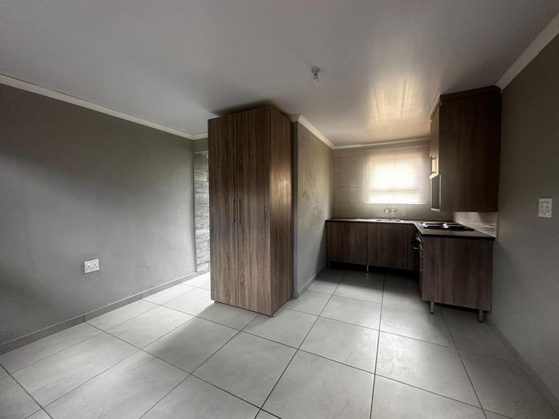 To Let 1 Bedroom Property for Rent in Ga-Rankuwa Zone 1 Gauteng