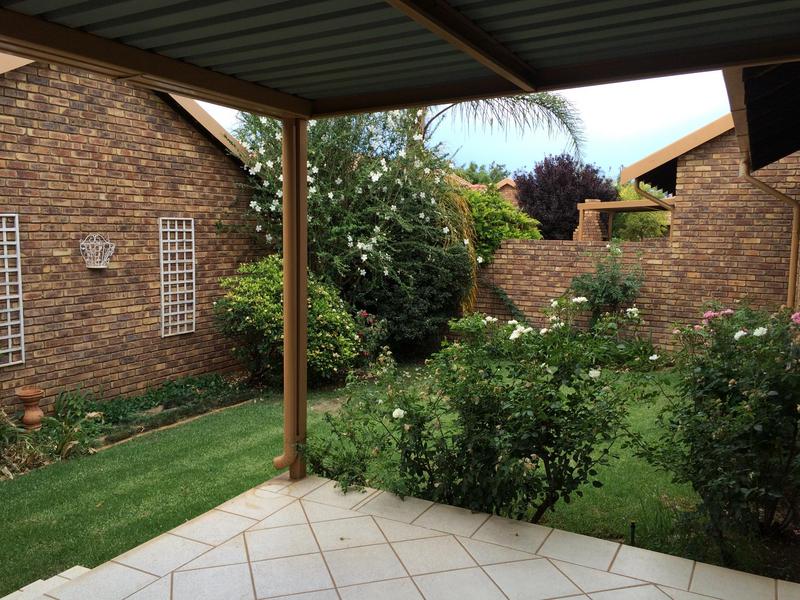 2 Bedroom Property for Sale in Amberfield Glen Gauteng