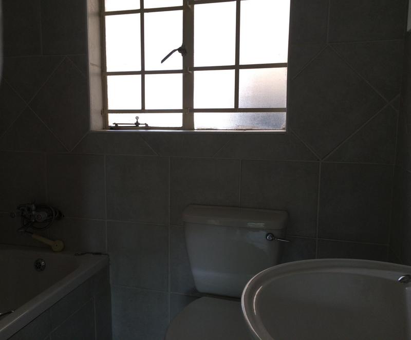 2 Bedroom Property for Sale in Amberfield Glen Gauteng