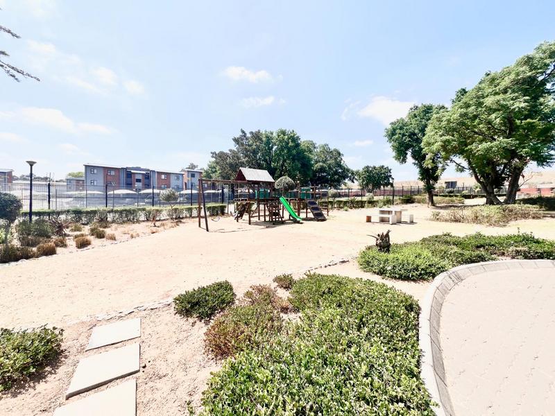 To Let 2 Bedroom Property for Rent in Halfway House Gauteng
