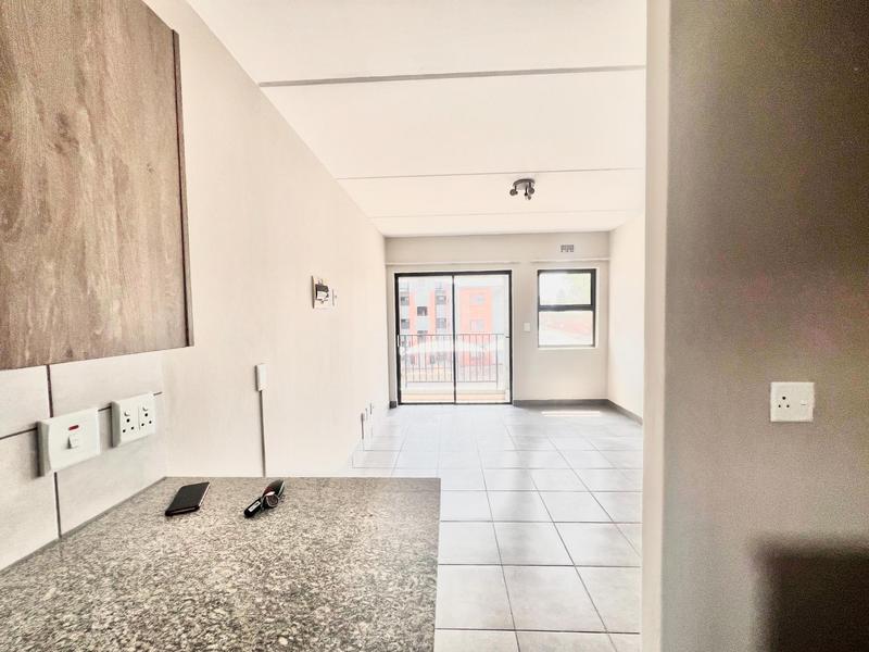 To Let 2 Bedroom Property for Rent in Halfway House Gauteng