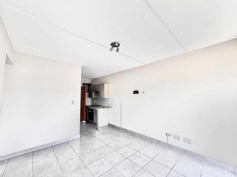 To Let 2 Bedroom Property for Rent in Halfway House Gauteng