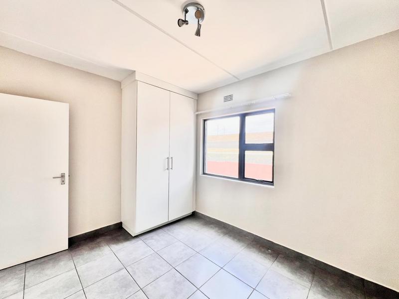 To Let 2 Bedroom Property for Rent in Halfway House Gauteng