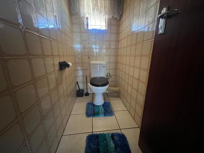 2 Bedroom Property for Sale in Greenhills Gauteng