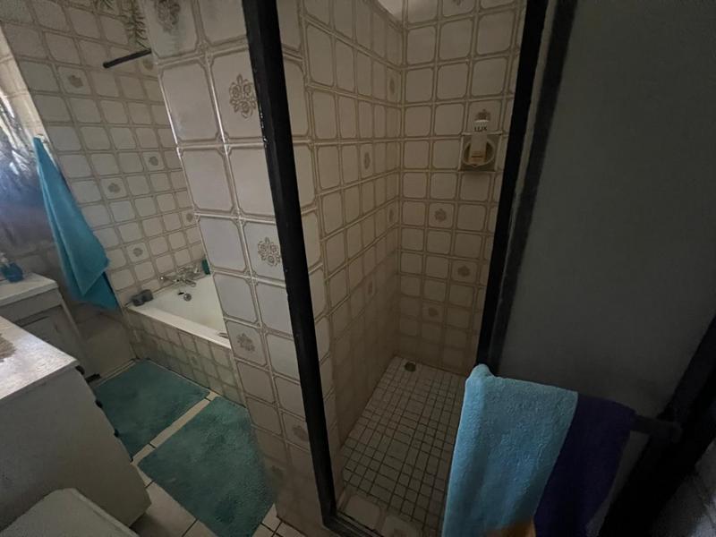 2 Bedroom Property for Sale in Greenhills Gauteng
