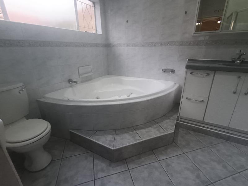 To Let 4 Bedroom Property for Rent in Edelweiss Gauteng