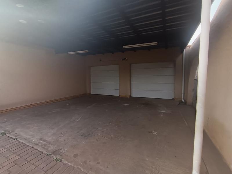 To Let 4 Bedroom Property for Rent in Edelweiss Gauteng