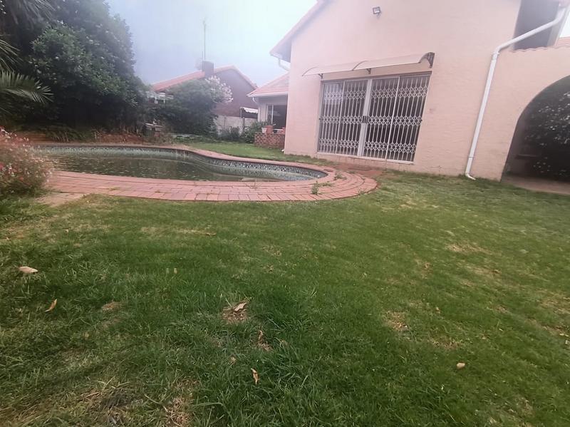 To Let 4 Bedroom Property for Rent in Edelweiss Gauteng