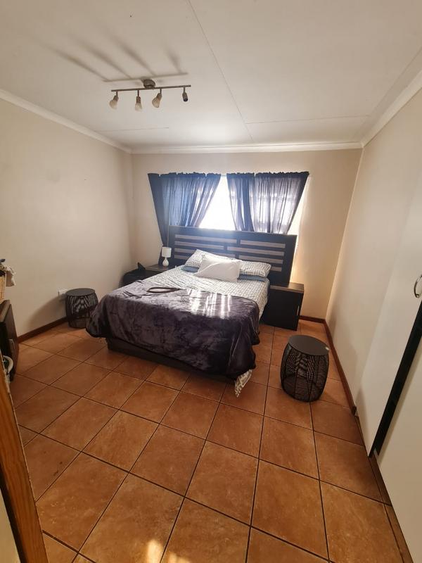 To Let 4 Bedroom Property for Rent in Strubenvale Gauteng