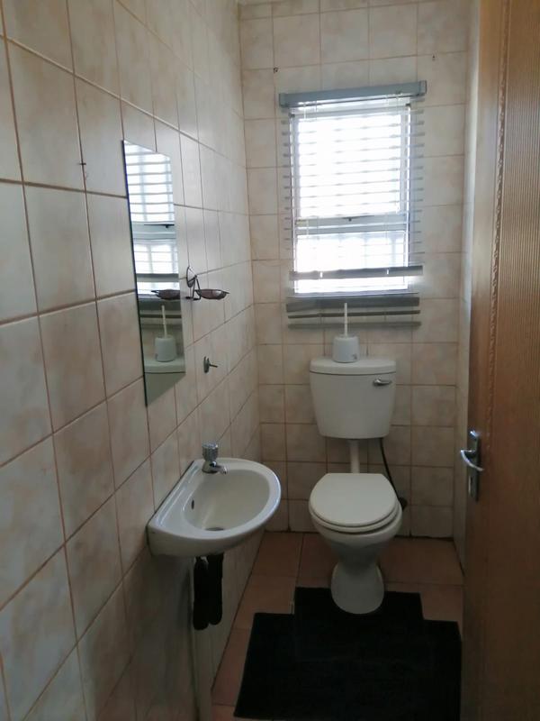 To Let 4 Bedroom Property for Rent in Strubenvale Gauteng