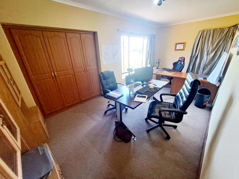 4 Bedroom Property for Sale in Highveld Gauteng