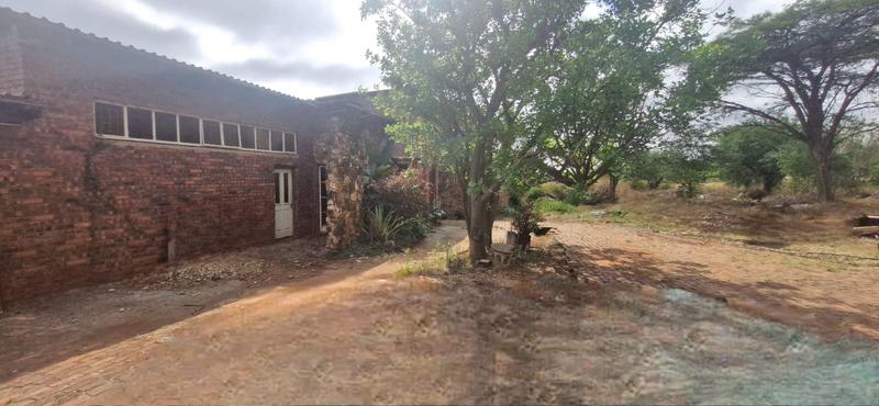 4 Bedroom Property for Sale in Monavoni A H Gauteng