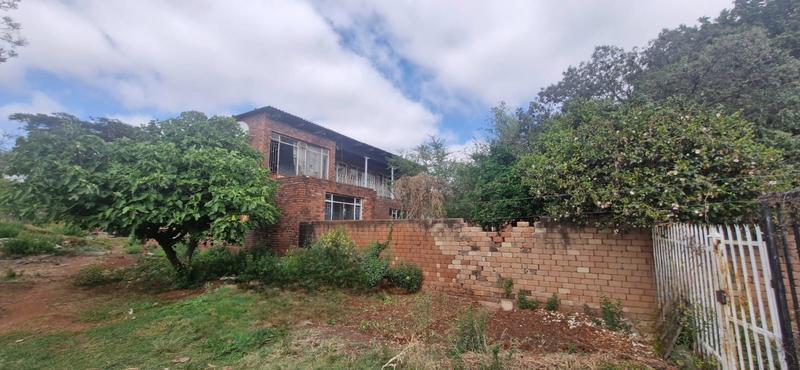 4 Bedroom Property for Sale in Monavoni A H Gauteng