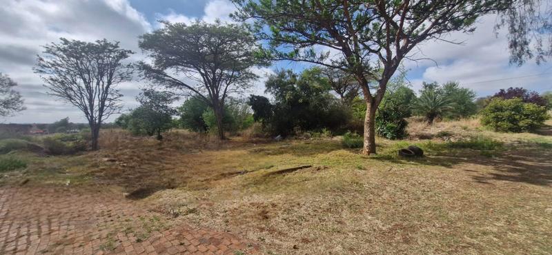 4 Bedroom Property for Sale in Monavoni A H Gauteng