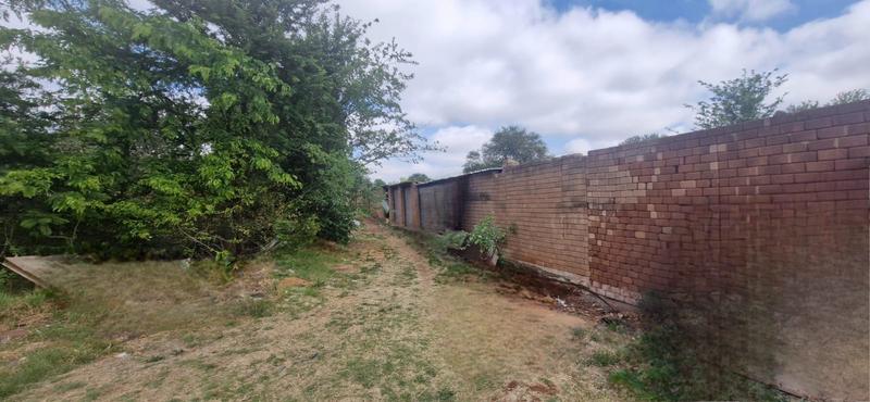 4 Bedroom Property for Sale in Monavoni A H Gauteng