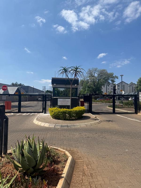 To Let 2 Bedroom Property for Rent in Clubview Gauteng