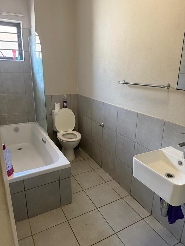 To Let 2 Bedroom Property for Rent in Clubview Gauteng