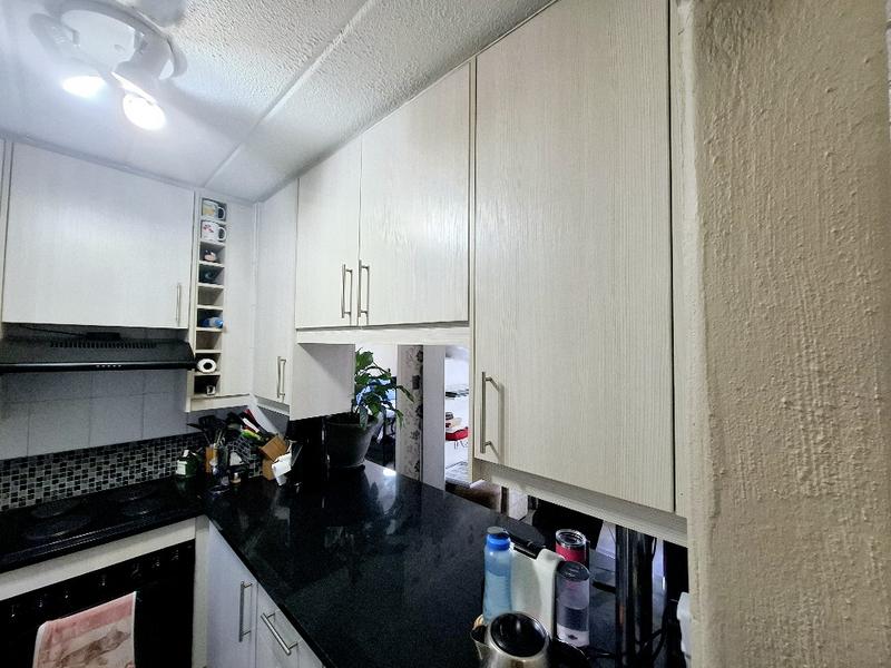 1 Bedroom Property for Sale in Morningside Gauteng