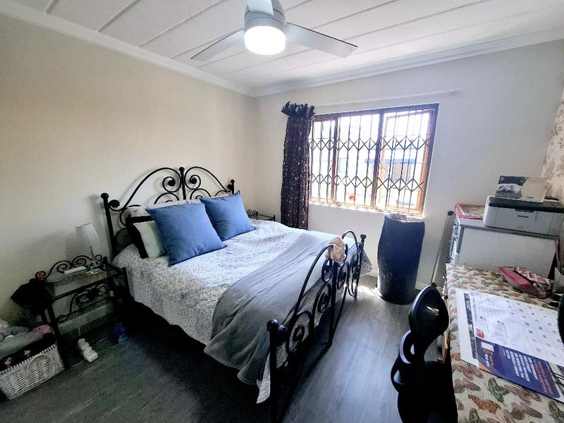 1 Bedroom Property for Sale in Morningside Gauteng