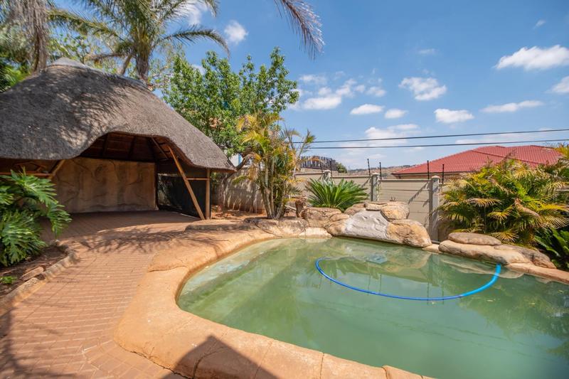 3 Bedroom Property for Sale in Rangeview Gauteng