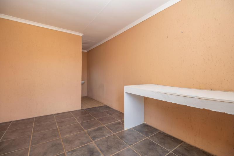 3 Bedroom Property for Sale in Rangeview Gauteng