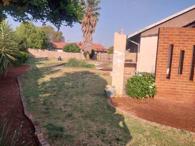 To Let 3 Bedroom Property for Rent in Leondale Gauteng